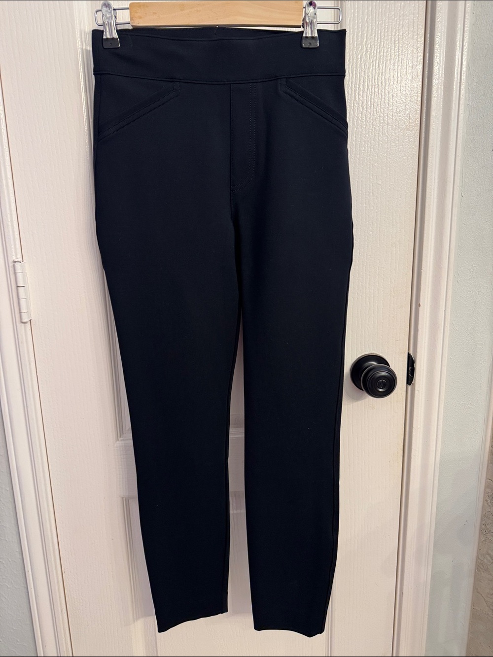SPANX Black Women's High-Rise Slim Leggings